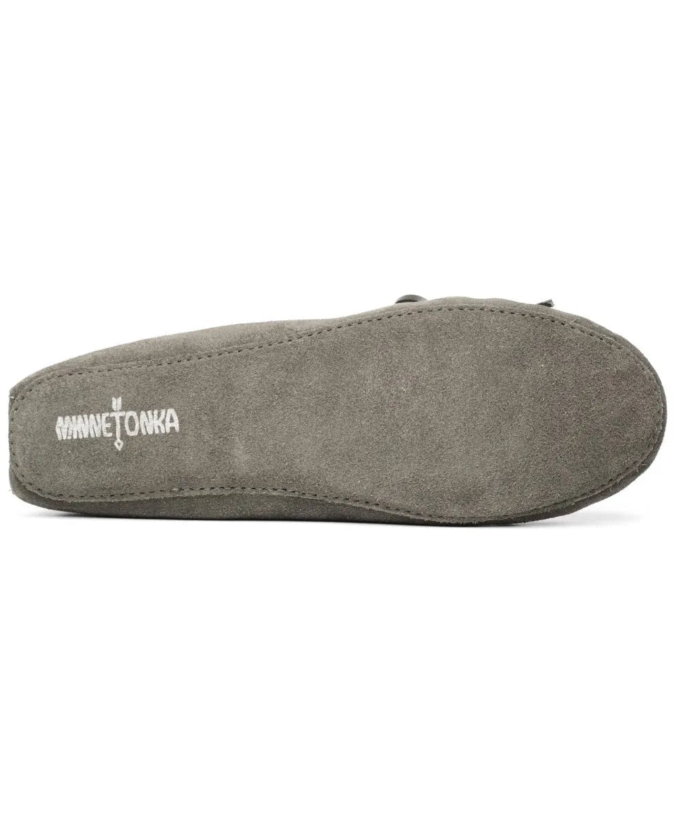 Minnetonka Sheepskin Softsole Moc - Mens Slippers