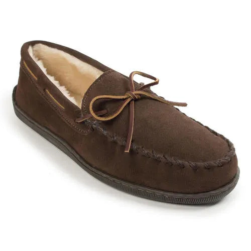 Minnetonka Pile Lined Hardsole Suede - Mens Slipper